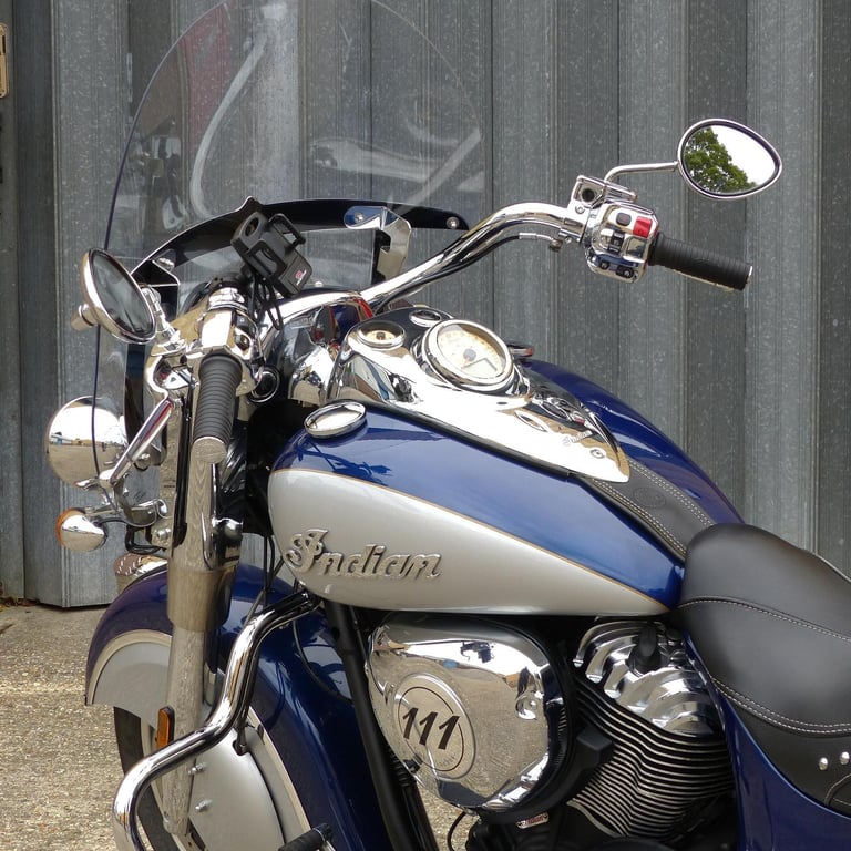Immaculate 2017 Indian Springfield Chief – Fully loaded- One Owner- Full History