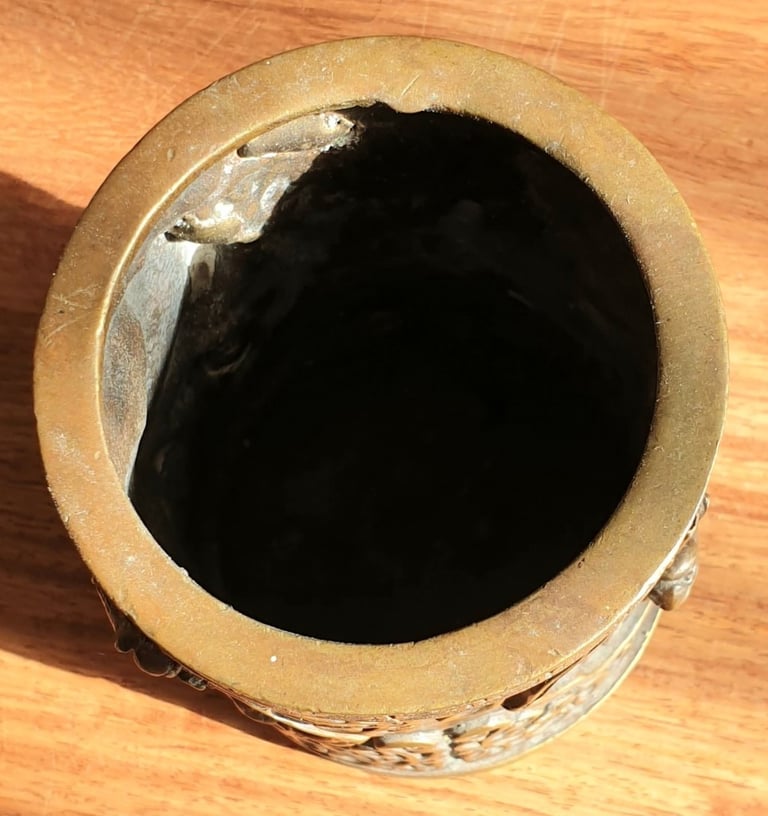 Antique Chinese Bronze brush pot.