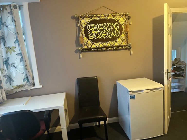 Single and double room available for rend in Feltham 