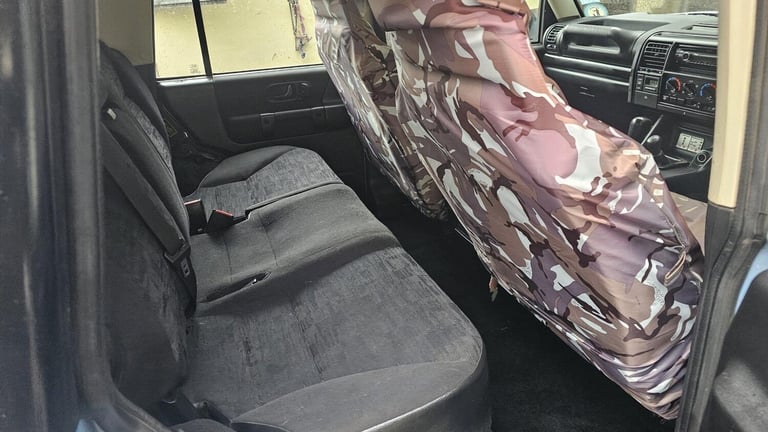 2004 Land Rover Discovery 2.5 TD5 S Station Wagon 5dr (7 Seats) ESTATE Diesel Automatic