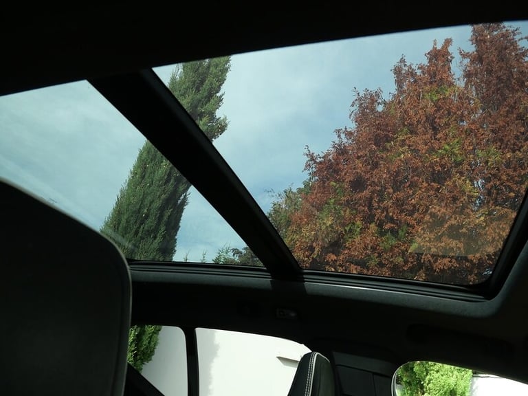 2020 Volvo XC40 1.5h T5 Twin Engine Recharge 10.7kWh R-Design Pro SUV 5dr Petrol Plug-in Hy SUV H...