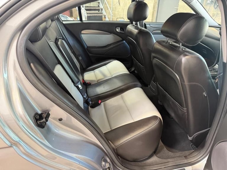 2007 Jaguar S-Type 4.2 V8 R 4dr Auto SALOON PETROL Automatic