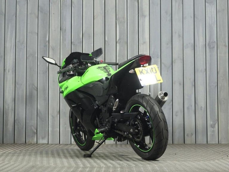 2010 10 KAWASAKI NINJA 250R