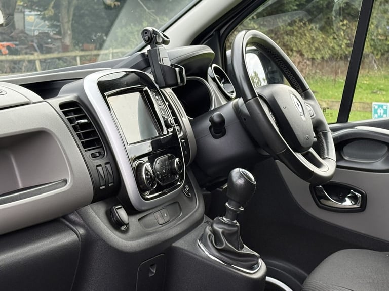 RENAULT TRAFIC 1.6 LL29 ENERGY dCi 140 Sport 2015