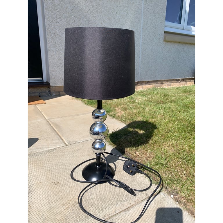 Black and sliver table lamp