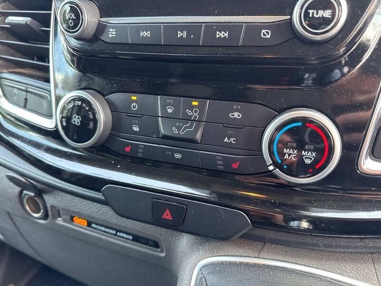 2020 Ford Transit Custom 2.0 280 EcoBlue Limited Panel Van 5dr Diesel Manual L1 H1 Euro 6 (s/s) (...