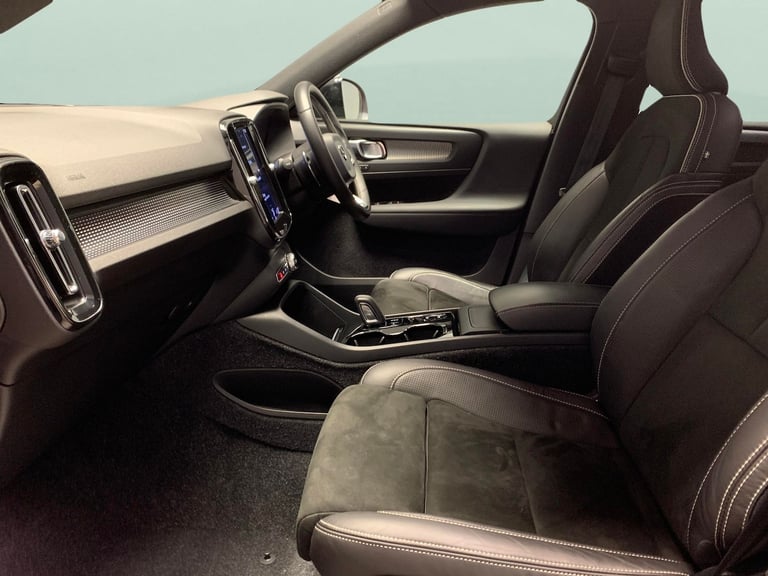 2020 Volvo XC40 2.0 T4 R-Design Pro SUV 5dr Petrol Auto Euro 6 (s/s) (190 ps) - USB AUDIO - Suv P...