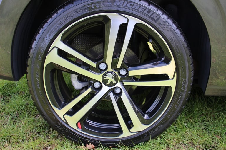  Peugeot 208 1.2 PureTech GPF GT Line Euro 6 (s/s) 5d