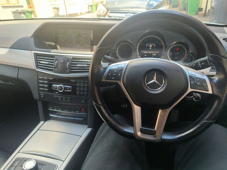Mercedes-Benz, E CLASS, Saloon, 2013, Semi-Auto, 2143 (cc), 4 doors