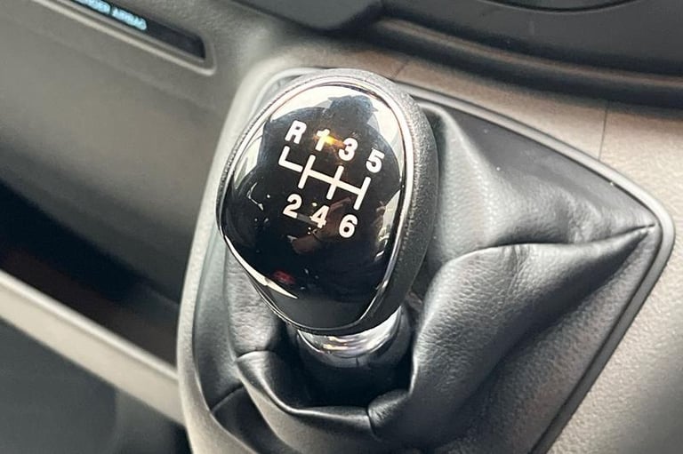 2025 Ford Transit 460 Leader L4 H3 ELWB High Roof 17 Seat Minibus RWD 2.0 EcoBlue 165ps, PRIV Min...