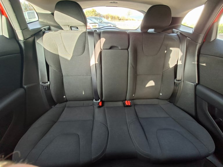 2015 15 Volvo V40 1.6 D2 ES 5 Door Manual. 20GBP RFL. Only 59000 Miles with FSH!
