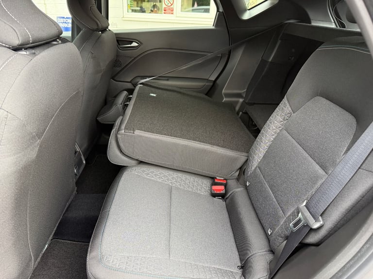 2025 Renault Captur 1.0 TCE 90 Evolution 5dr, UNDER 10 MILES, SEPTEMBER 2028 RENAULT WARRANTY,  H...