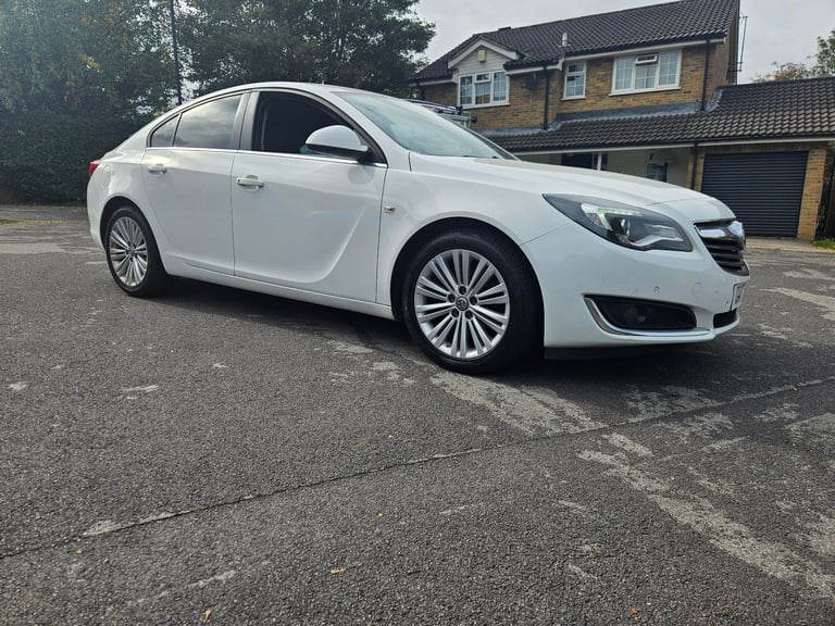 vauxhall insignia SRI 1.6cdti economy model 2017 6 speed ULEZ COMPLIANT NEW TIMING CHAIN 