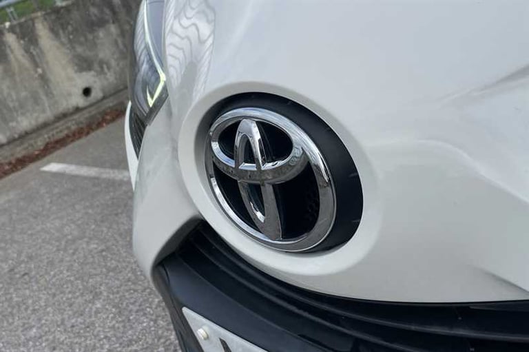2021 Toyota AYGO 1.0 VVT-i x-play Hatchback 5dr Petrol Manual Euro 6 (Safety Sense) (71 ps) Hatch...