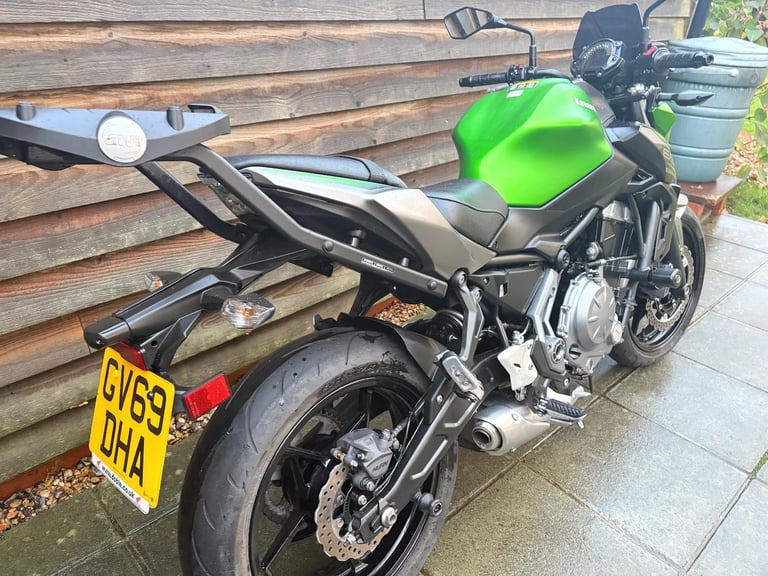 2019 / 69 Kawasaki Z650ABS £4500 Green 3291 miles. 