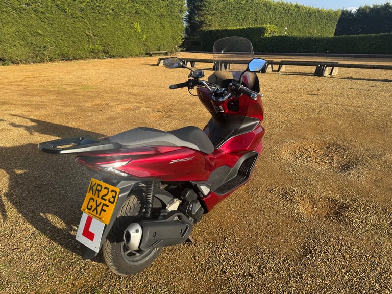 Honda, PCX, 2023, 125 (cc) red abs HPI clear 