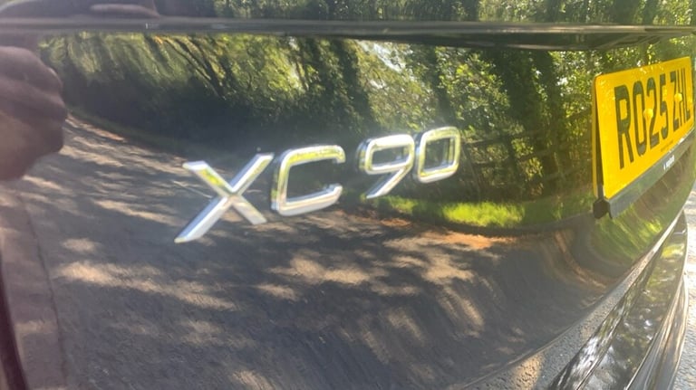 2025 Volvo XC90 Ultra, T8 AWD Plug-in hybrid, Electric/Petrol, Dark, 7 Seats Estate Petrol Parall...