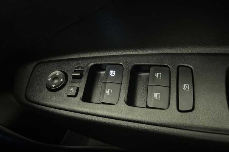 2025 Hyundai i10 1.2 Premium Hatchback 5dr Petrol Auto Euro 6 (s/s) (79 ps) Hatchback Petrol Auto...