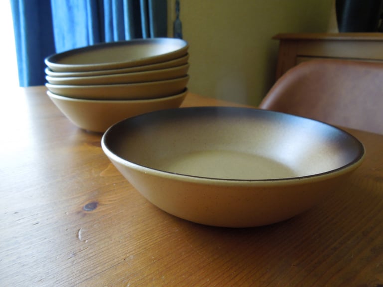 Honiton pottery