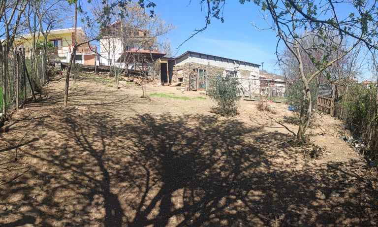 Greece - land with storage/house for sale in Central Greece close to Lake Plastira
