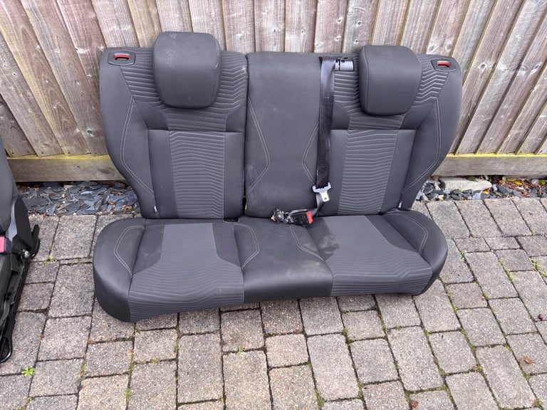 Ford fiesta car seats full set 