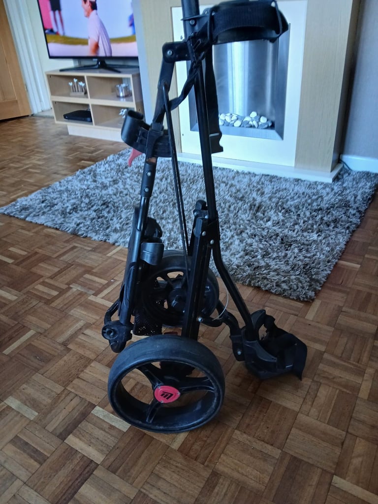 Masters 3 wheel push trolley 