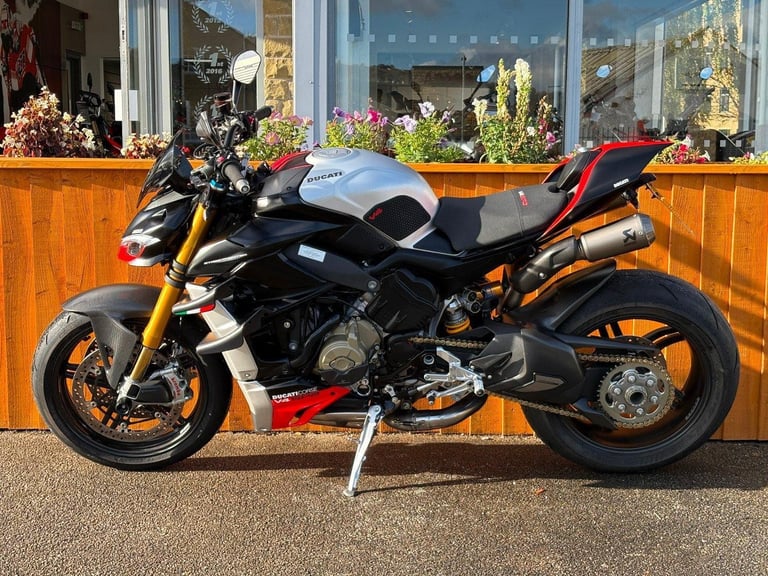 2024 Ducati Streetfighter SP2