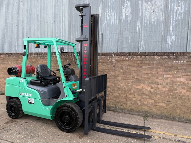2019 Mitsubishi 3.5t gas forklift, clear view mast, sideshift 