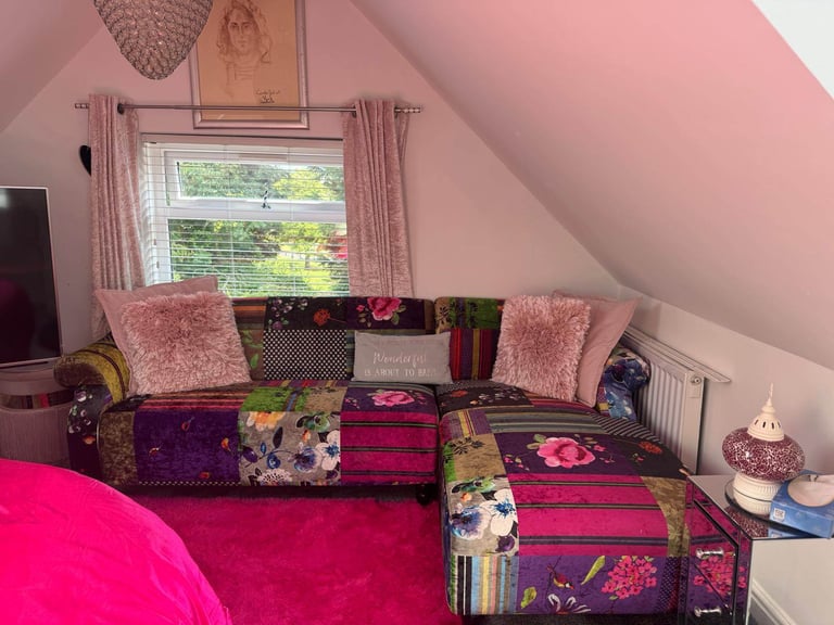 image for Lolvely corner unit sofa condition still like new brightens any room up