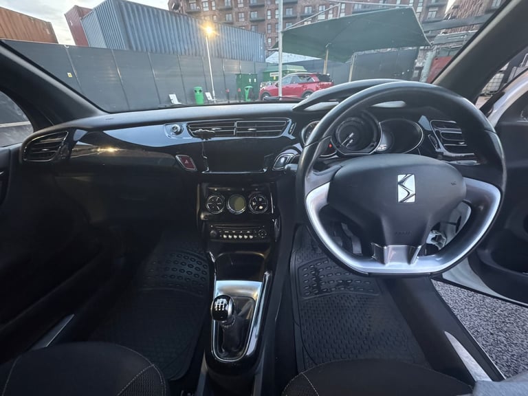 Citroen, DS3, Hatchback, 2015, Manual, 1560 (cc),3 doors - Image 17