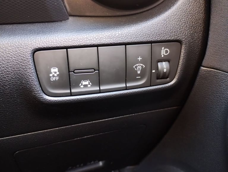 2018 Hyundai KONA 1.0 T-GDi Blue Drive SE SUV 5dr Petrol Manual Euro 6 (s/s) (120 ps) HATCHBACK P...