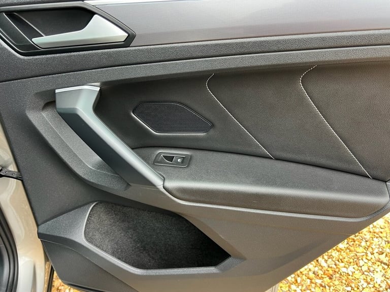 2020 Volkswagen Tiguan 2.0 TSI R-Line Tech SUV 5dr Petrol DSG 4Motion Euro 6 (s/s) (190 ps) ESTAT...