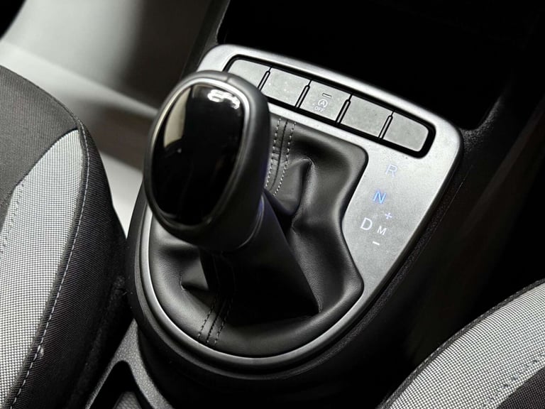 2024 Hyundai i10 1.0 Advance Auto Euro 6 (s/s) 5dr Hatchback Petrol Automatic