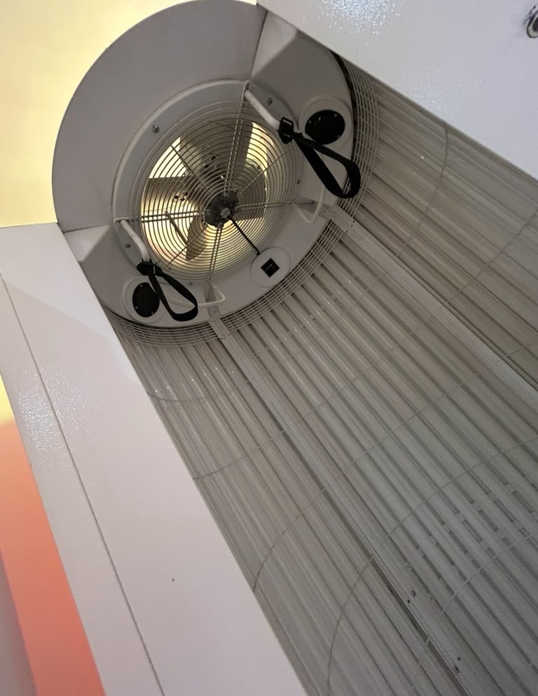 Sunbeds Commercial 48 Lamp Stand Ups