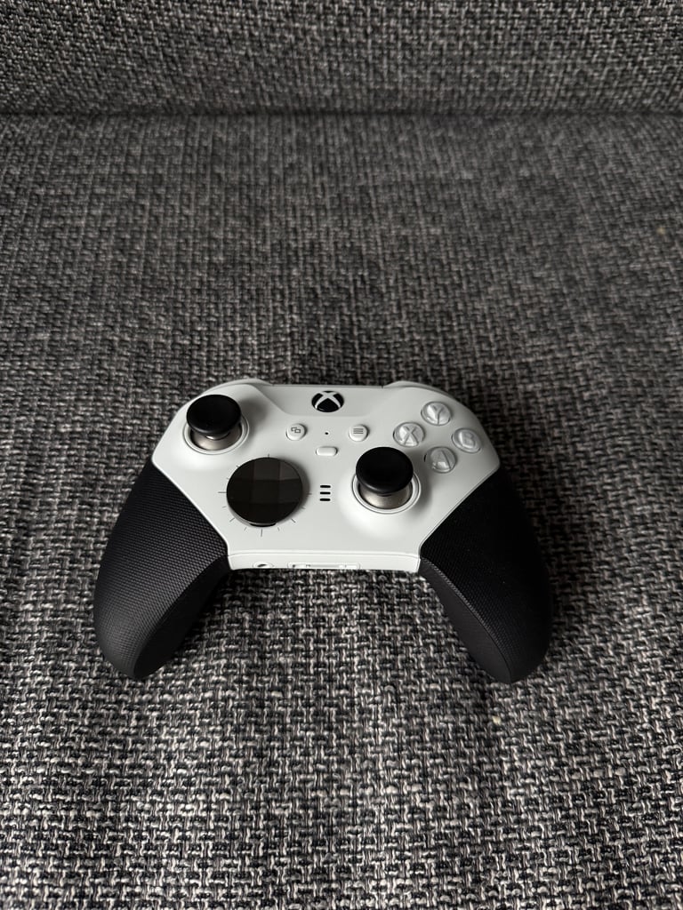 Xbox Series X Bundle With Elite Controller