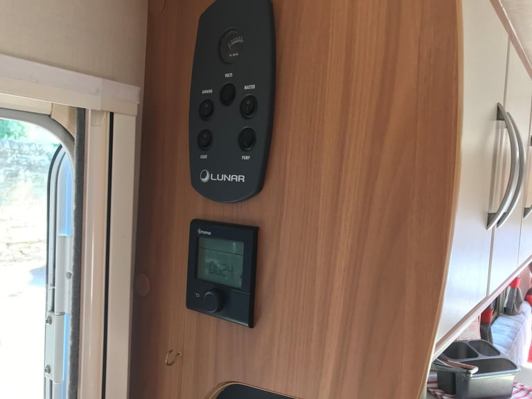 Quasar Lunar 524