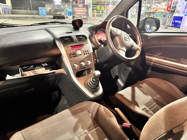 Suzuki, SPLASH, Hatchback, 2012, Manual, 996 (cc), 5 doors