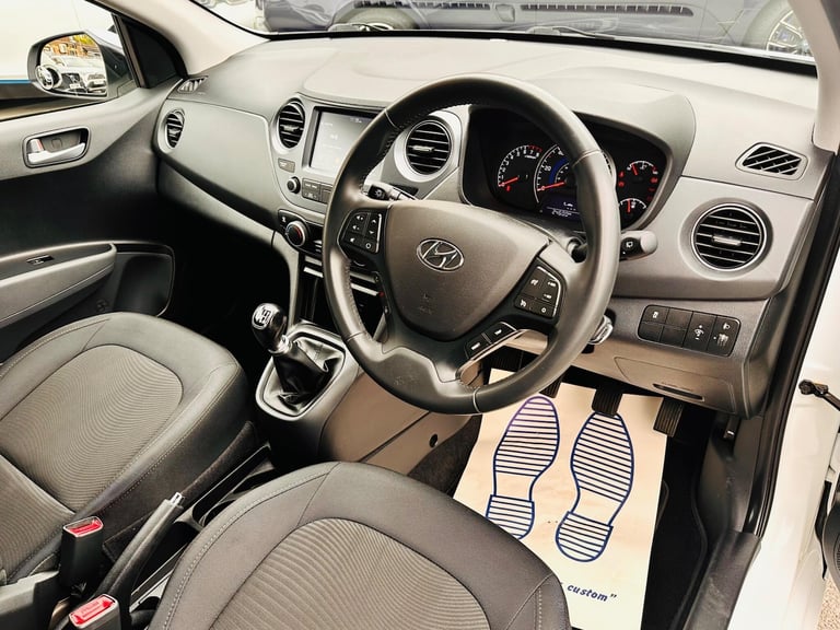 2019 Hyundai i10 1.0 Premium Euro 6 5dr HATCHBACK Petrol Manual