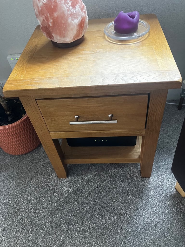 Solid oak lounge furniture