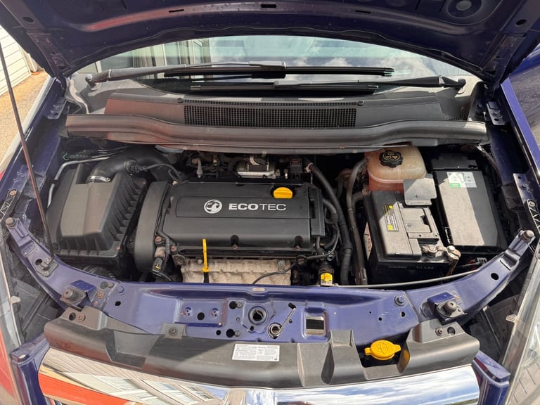 2014 Vauxhall Zafira – 7 Seater | ULEZ Compliant | Excellent Condition | £3,400 (Negotiable)