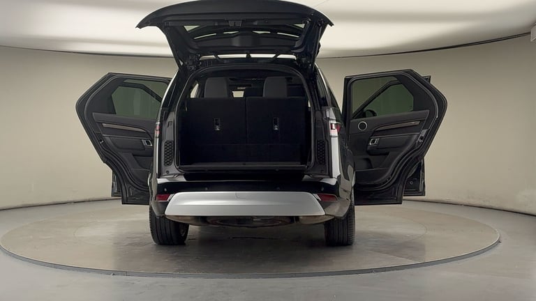 2023 Land Rover Discovery 3.0 D300 MHEV Metropolitan Edition SUV 5dr Diesel Auto 4WD Euro 6 (s/s)...