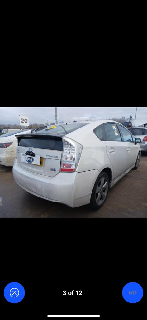 2010 Toyota Prius breaking 