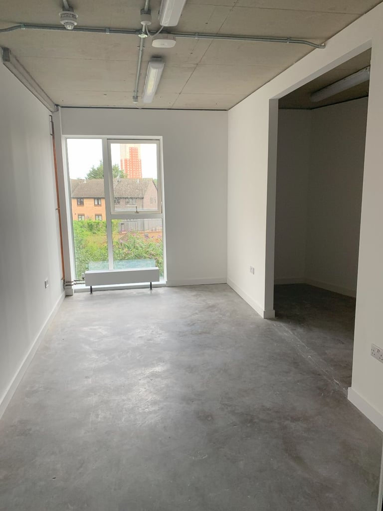 Top Floor Creative Studio To Rent In New Cross (Studio 7) - First Month Rent Free