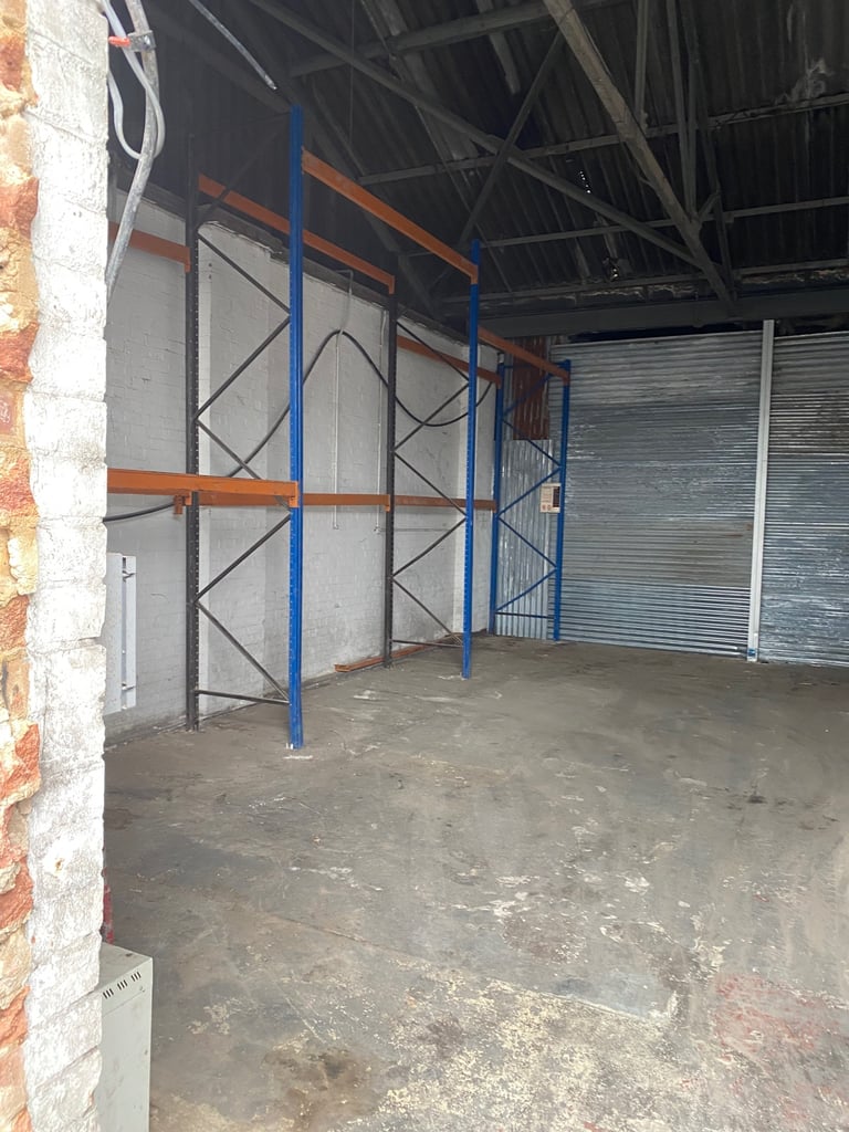 Industrial unit in erith for rent 