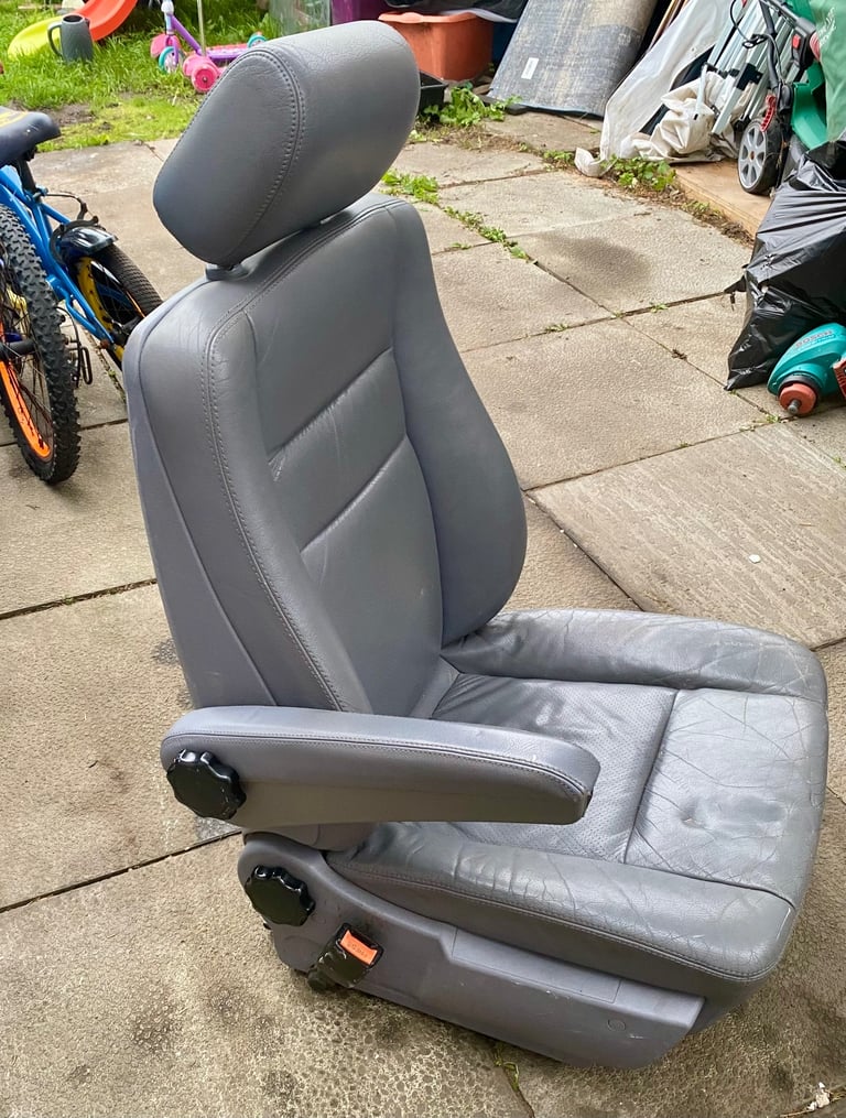 Mercedes leather car seat