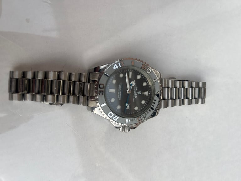 Second Hand Men s Women s Watches for Sale in Wales Gumtree
