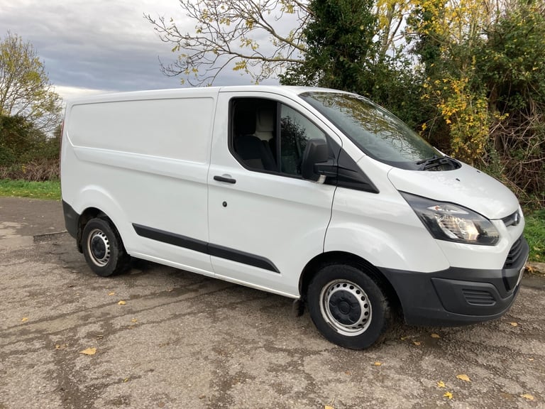 image for 2018 Ford Transit Custom 2.0 TDCi 105ps Low Roof Van PANEL VAN Diesel Manual