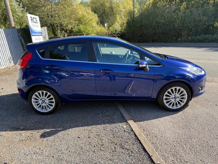 2015 Ford Fiesta 1.0T EcoBoost Titanium Euro 5 (s/s) 5dr HATCHBACK Petrol Manual