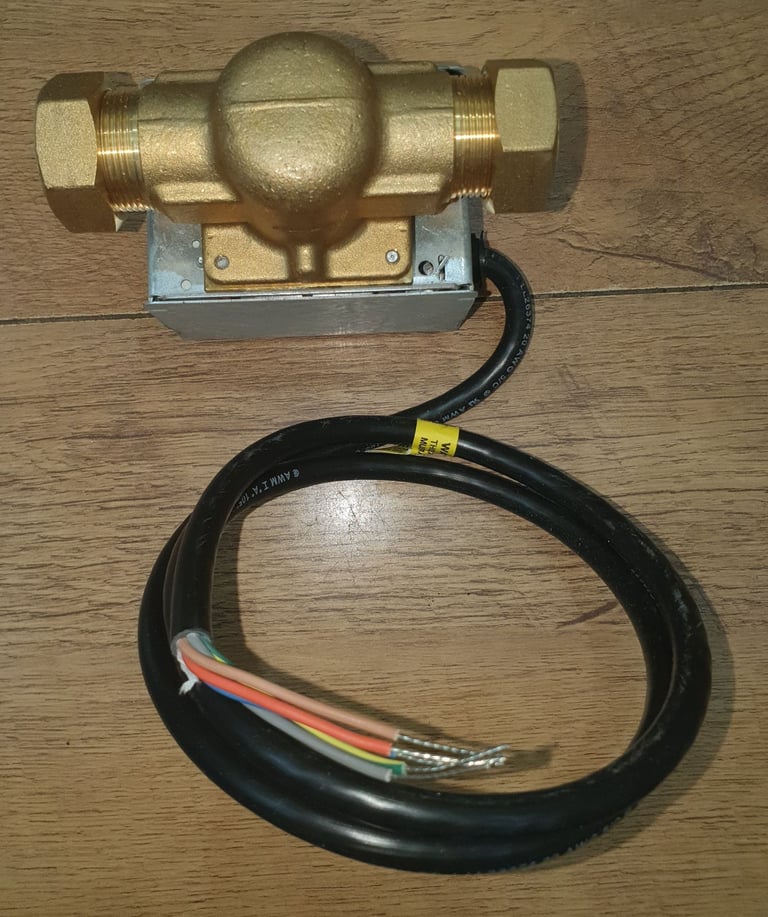 image for HONEYWELL  2 Port Motorised Zone Valve 22mm 272848 Normally Closed BNIB