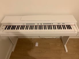 Dp-6 Digital Piano by gear4music - used RRP £350